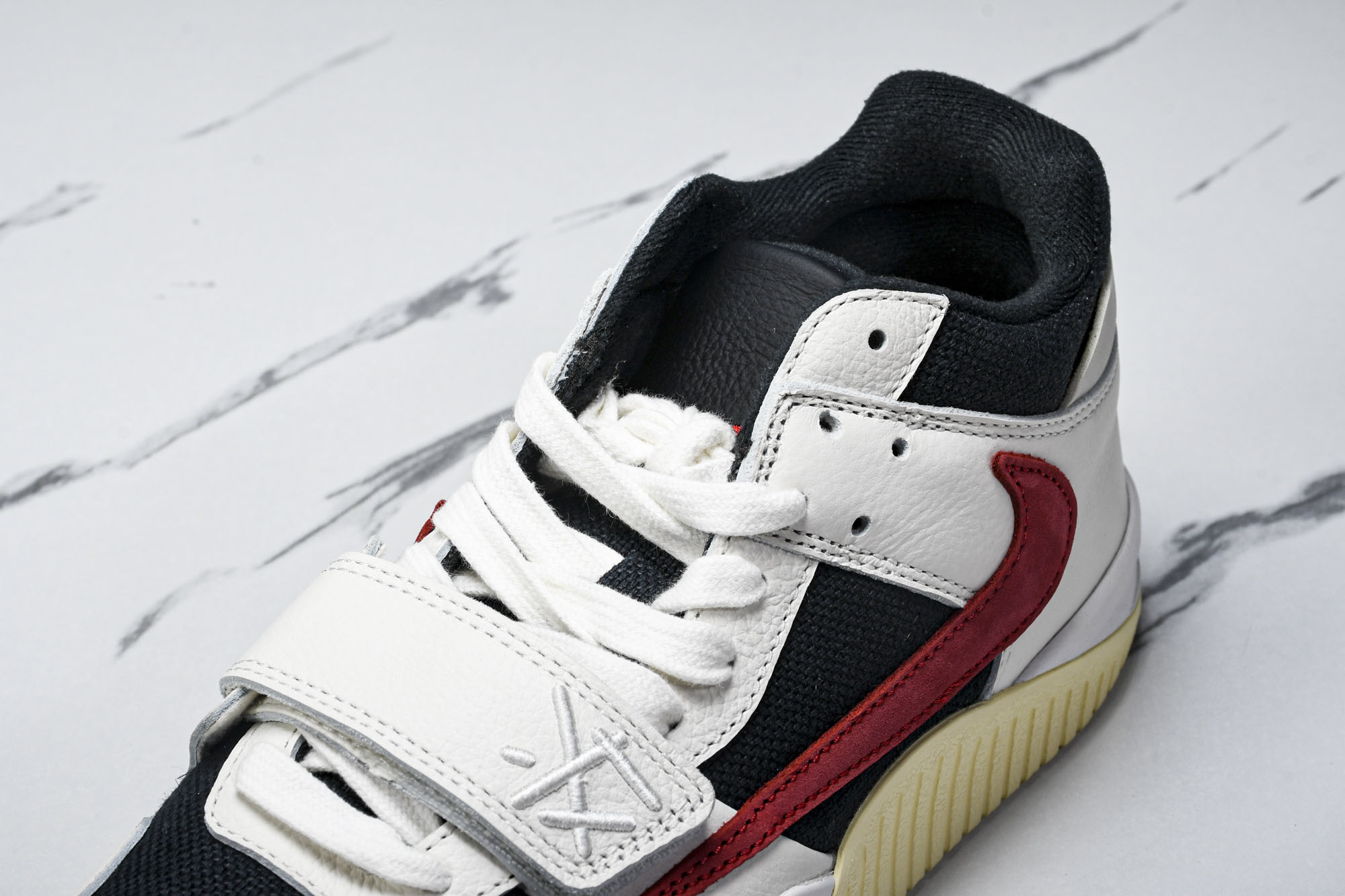Travis Scott x Jordan Jumpman Jack TR“University Red