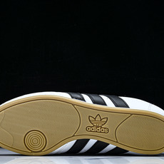 Adidas originals Taekwondo Low 跆拳道系列 经典复古薄底训练慢跑鞋JS11 Adidas originals Taekwondo Low 跆拳道系列 经典复古薄底训练慢跑鞋JS11