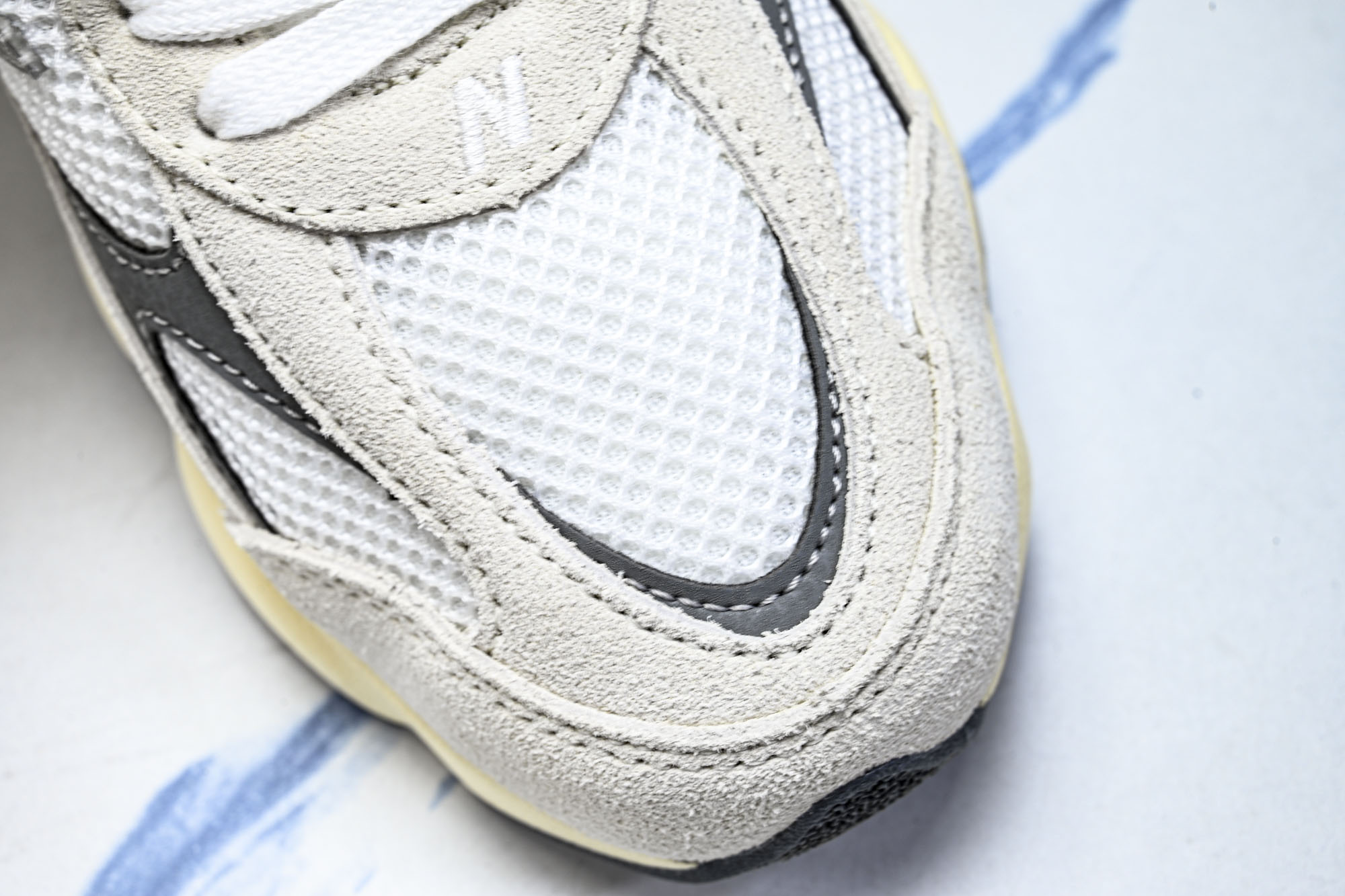 New Balance 603系列复古透气休闲运动慢跑鞋M6031CK #YZ039✦设计风格‌:承袭 