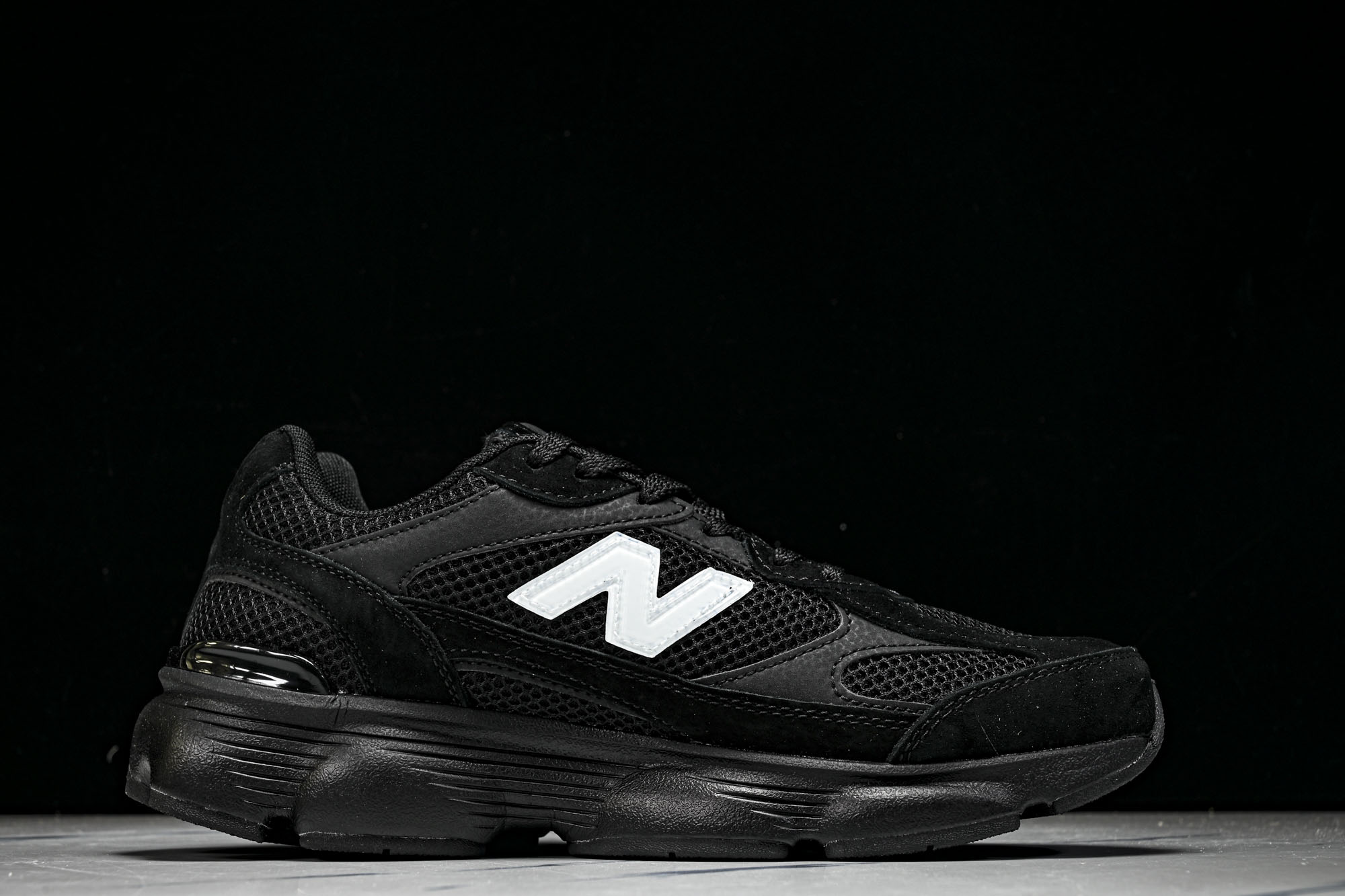 New Balance 603系列复古透气休闲运动慢跑鞋M6032HA #YZ039✦设计风格‌:承袭 