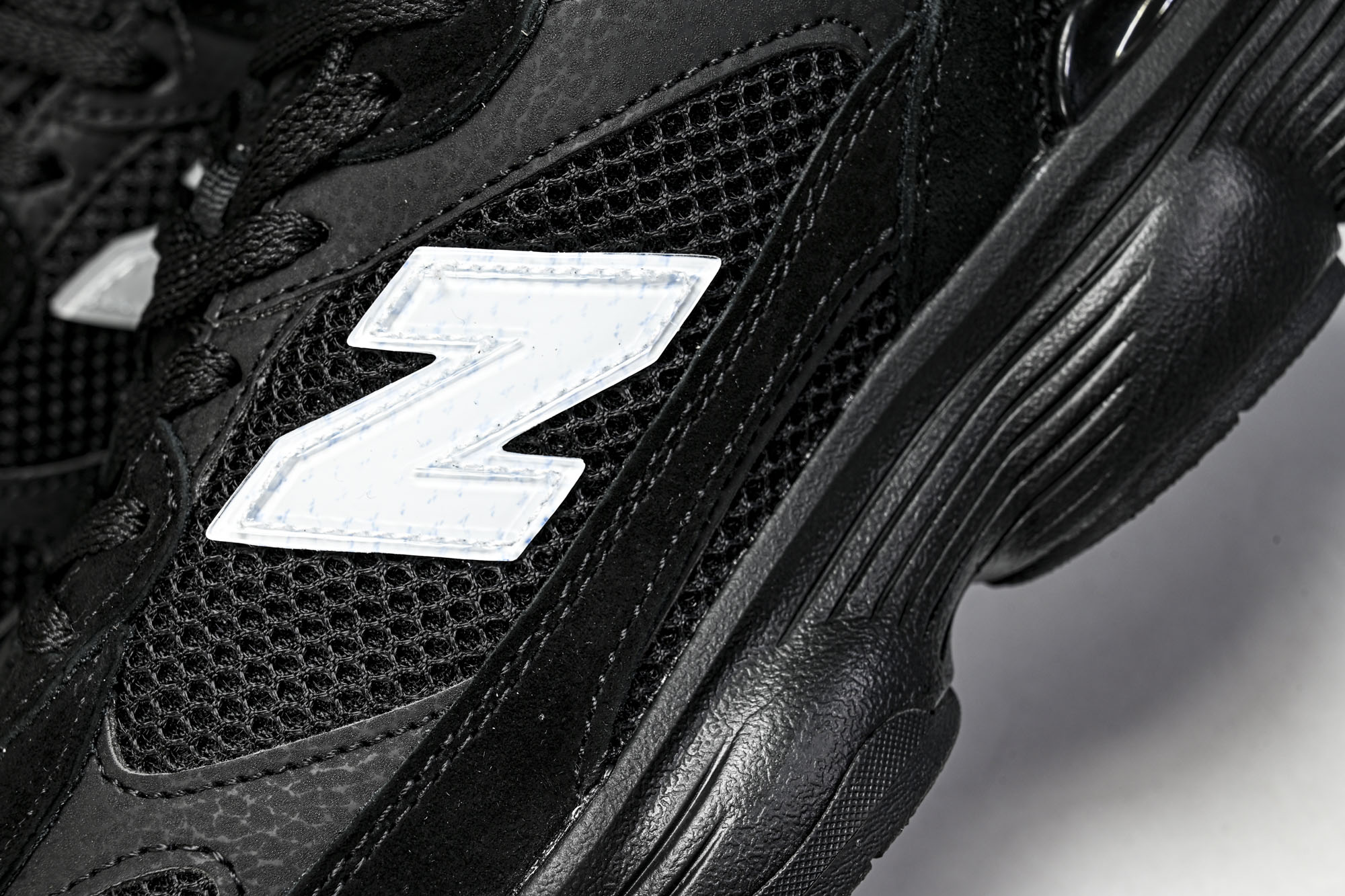 New Balance 603系列复古透气休闲运动慢跑鞋M6032HA #YZ039✦设计风格‌:承袭 