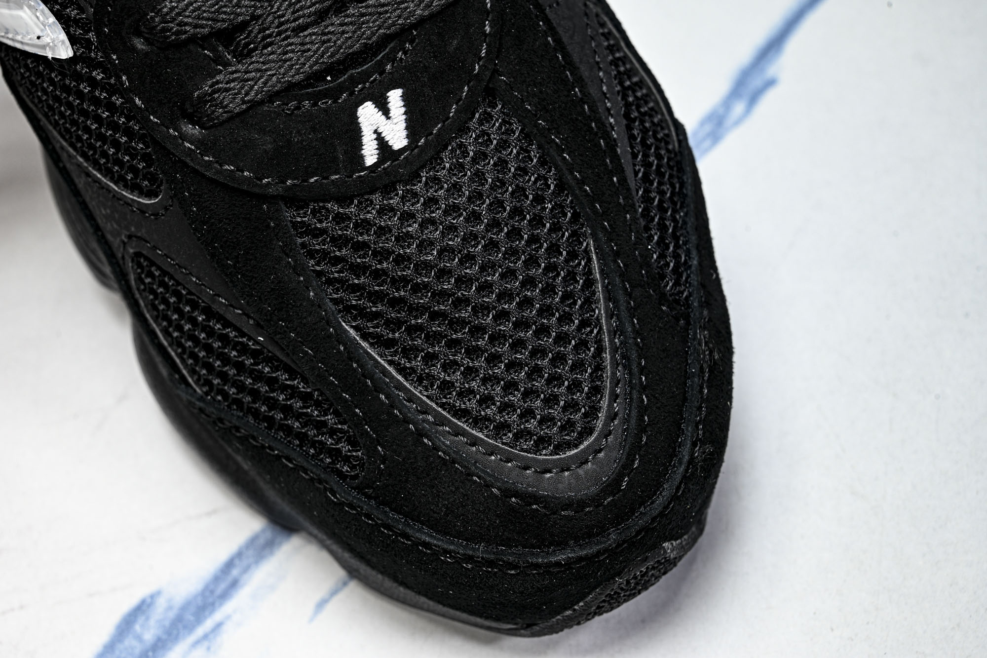 New Balance 603系列复古透气休闲运动慢跑鞋M6032HA #YZ039✦设计风格‌:承袭 