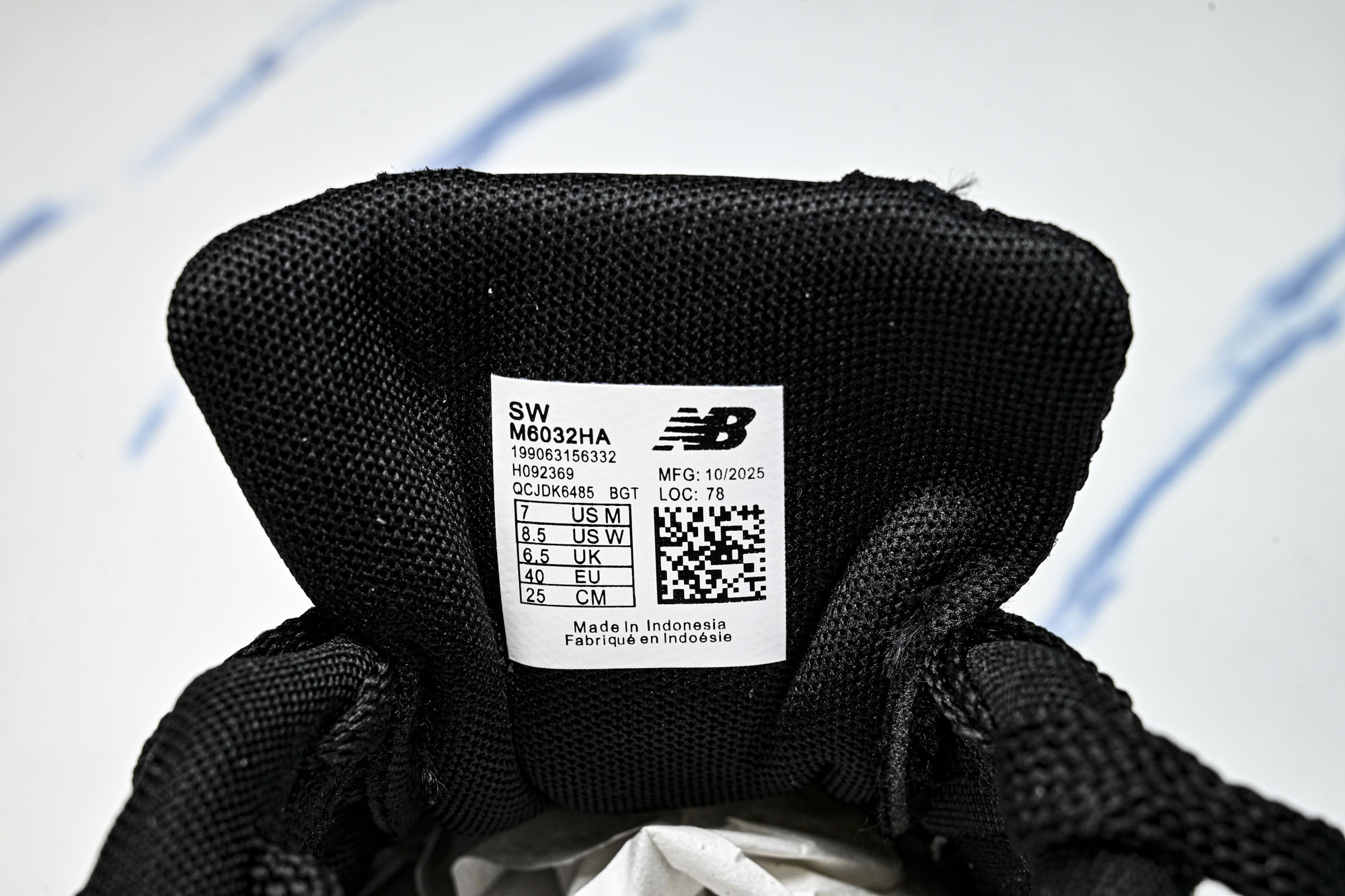 New Balance 603系列复古透气休闲运动慢跑鞋M6032HA #YZ039✦设计风格‌:承袭 