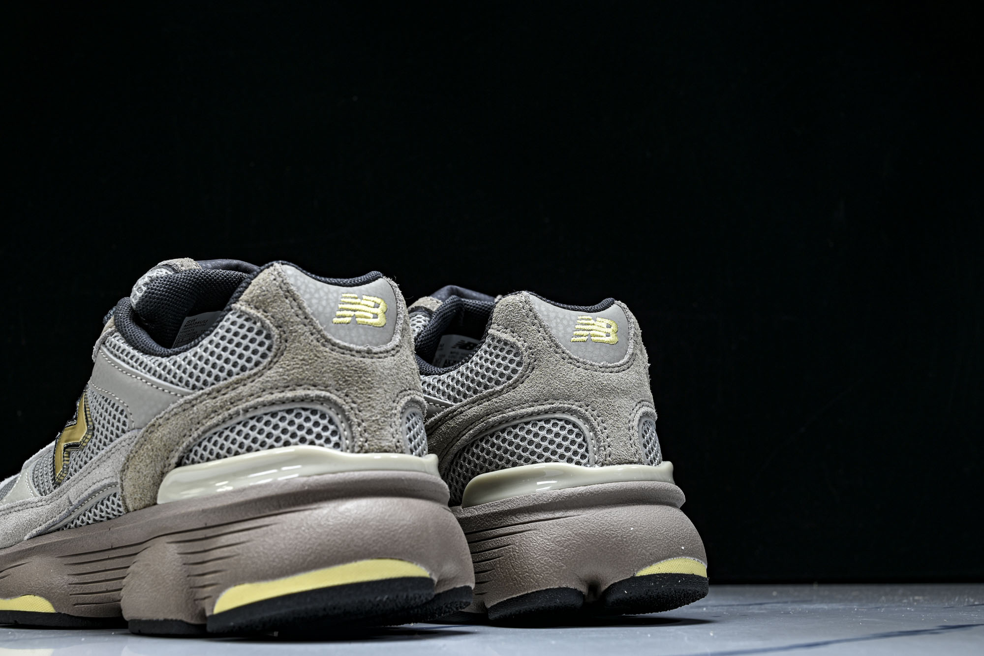 New Balance 603系列复古透气休闲运动慢跑鞋M6034UU #YZ039✦设计风格‌:承袭 