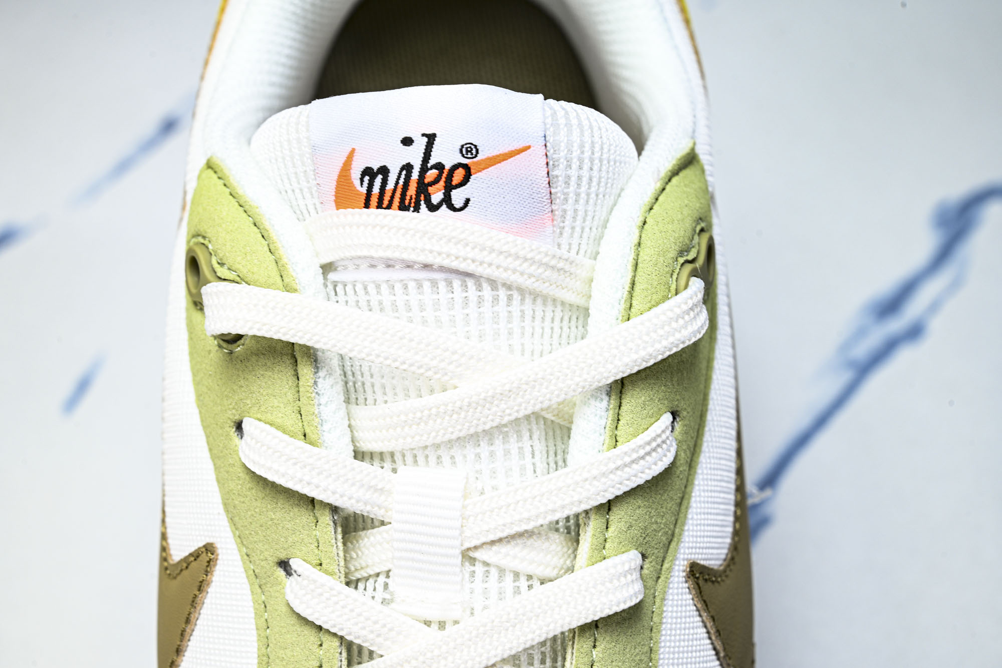 Nike Air Max Dawn 全新缓震气垫跑鞋 DM0013-106 #YZ03936 36.5 