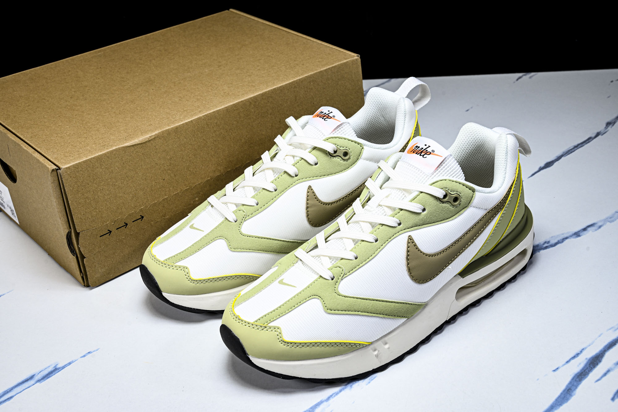 Nike Air Max Dawn 全新缓震气垫跑鞋 DM0013-106 #YZ03936 36.5 