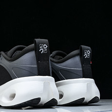 Loewe x ON 罗意威昂跑联名Running Cloudsolo男女情侣款运动鞋3MF #YZ01 Loewe x ON 罗意威昂跑联名Running Cloudsolo男女情侣款运动鞋3MF #YZ01