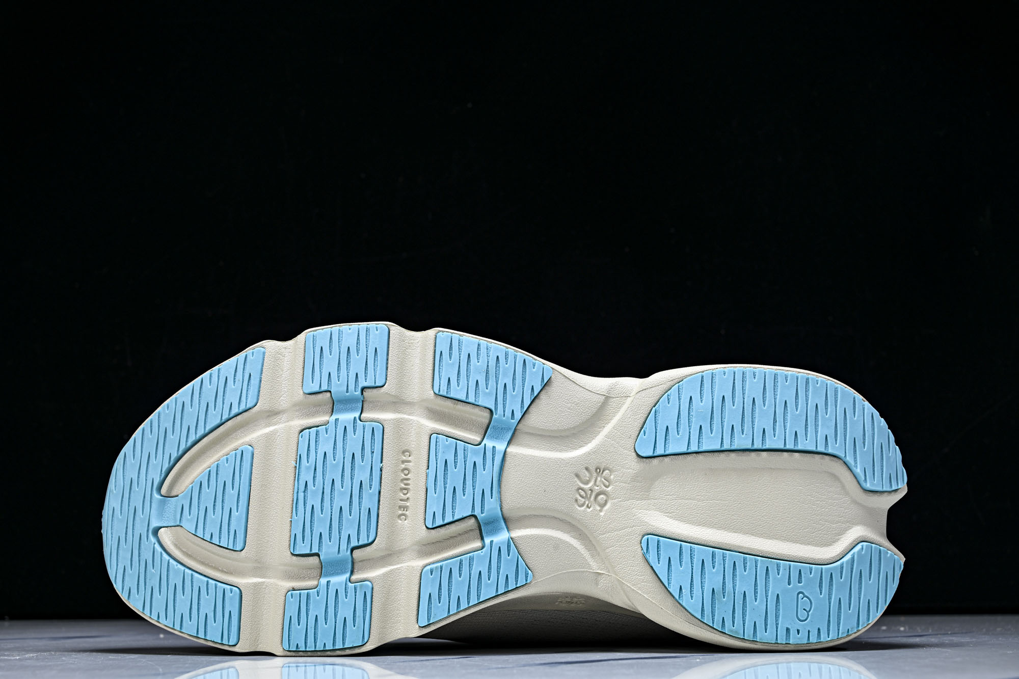 Loewe x ON 罗意威昂跑联名Running Cloudsolo男女情侣款运动鞋3MF #YZ01