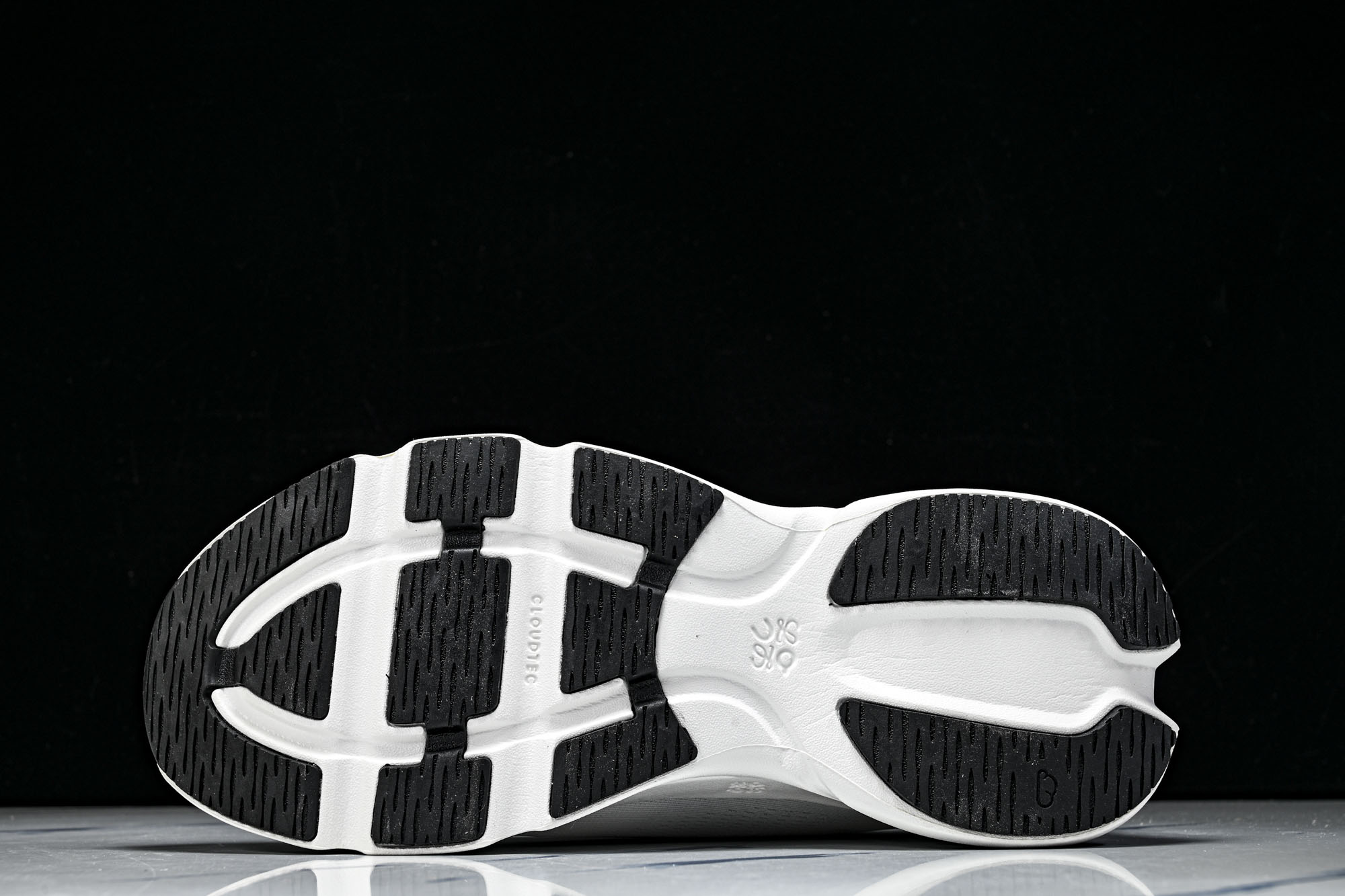 Loewe x ON 罗意威昂跑联名Running Cloudsolo男女情侣款运动鞋3MF #YZ01