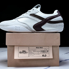 Miumiu Calzature Donna 徳训平底休闲生活鞋 #YZ01136 36.5 37 37 Miumiu Calzature Donna 徳训平底休闲生活鞋 #YZ01136 36.5 37 37