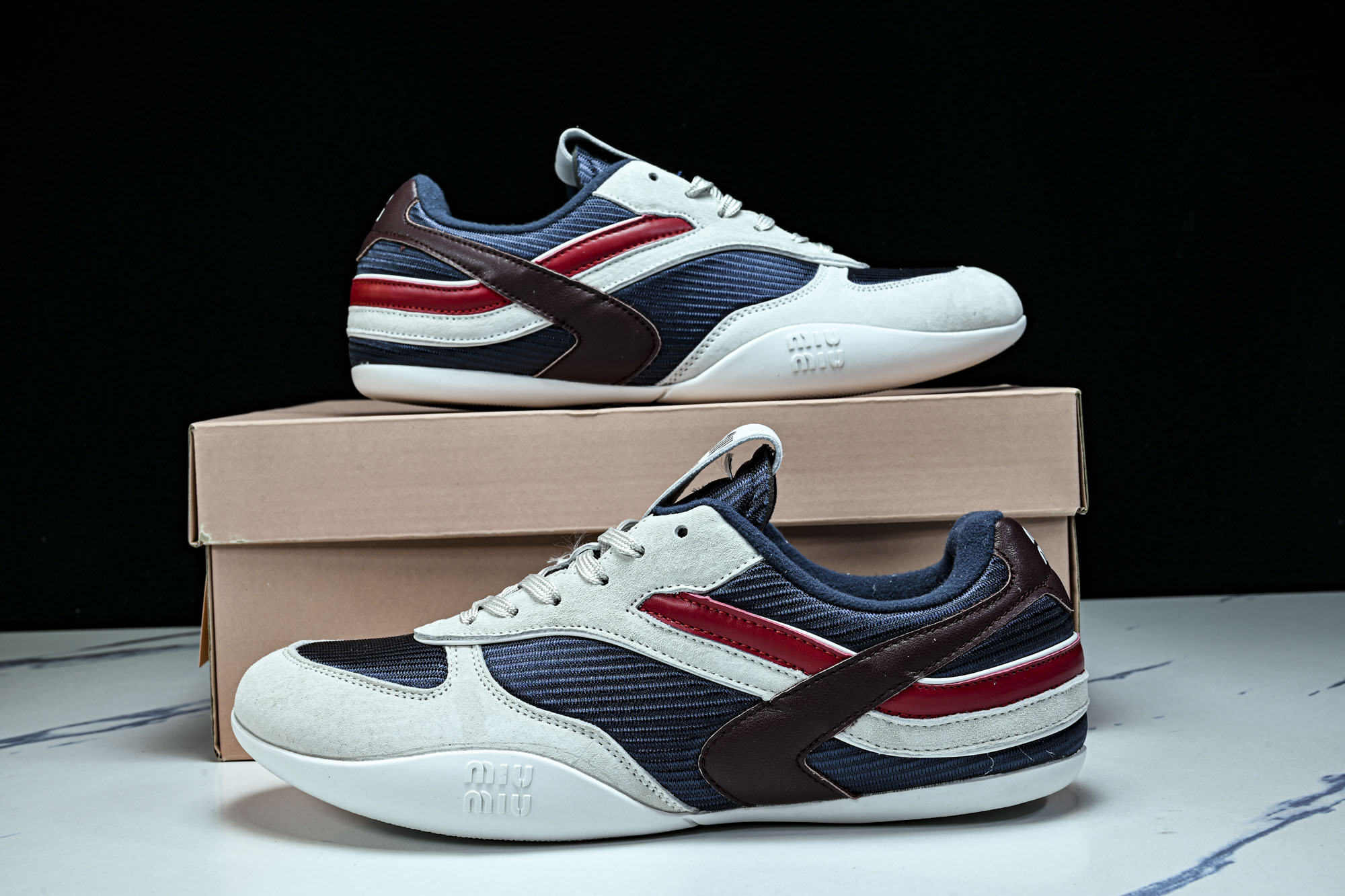 Miumiu Calzature Donna 徳训平底休闲生活鞋_2  #YZ01136 36.5 37