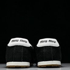 MiuMiu Plume 缪缪平底系带薄底低帮生活休闲德训鞋 #YZ01136 36.5 37 37. MiuMiu Plume 缪缪平底系带薄底低帮生活休闲德训鞋 #YZ01136 36.5 37 37.