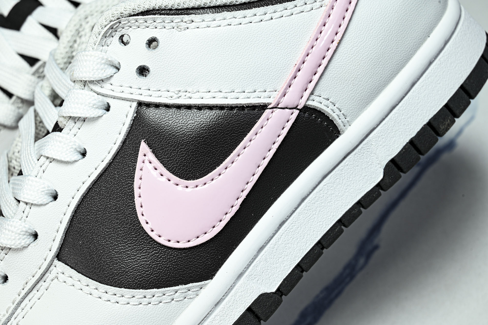Nike SB Dunk Low 白黑粉 低帮休闲板鞋 IB8510-100 #YZ03935.5 36