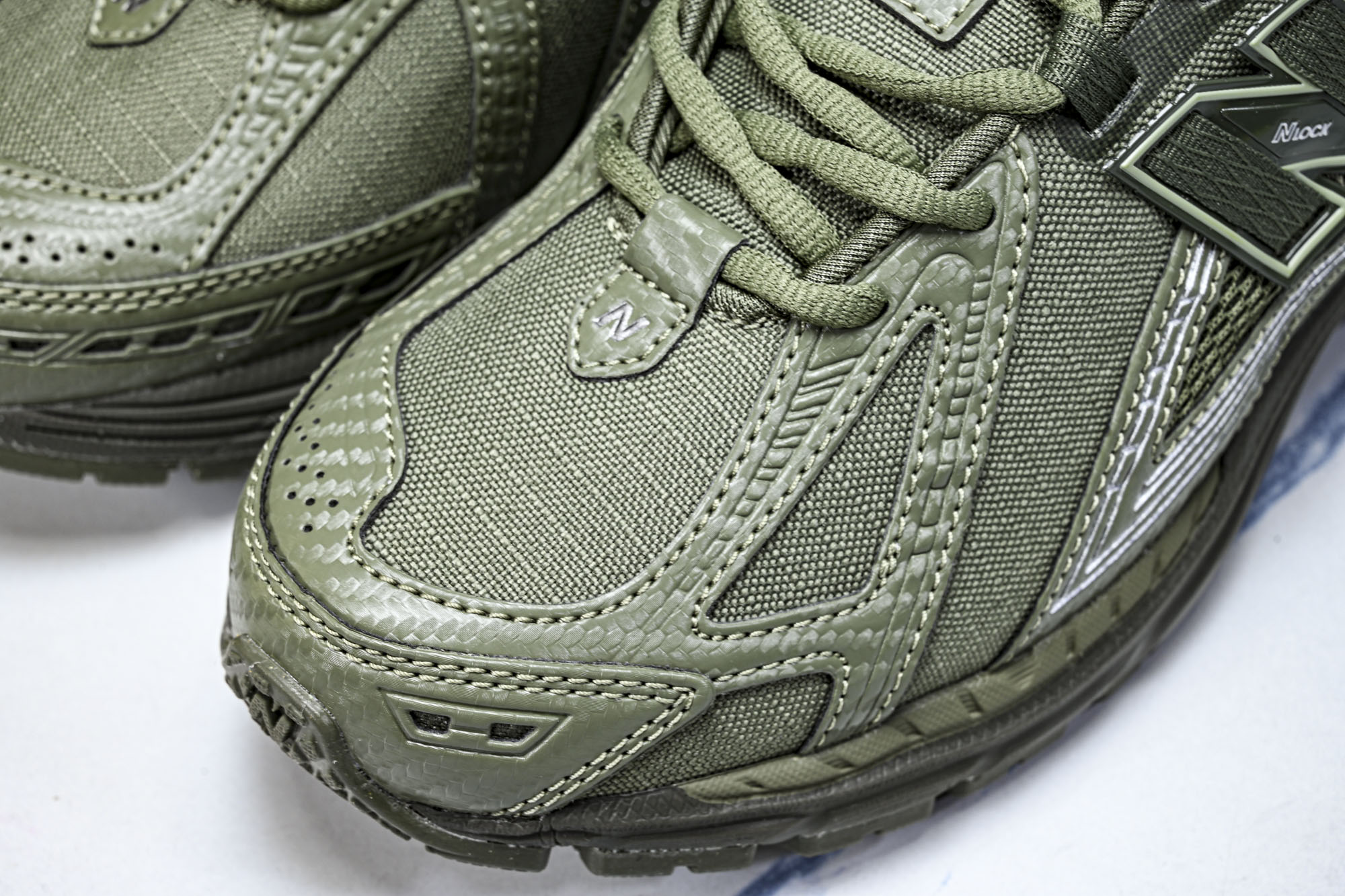 New Balance 1906系列复古老爹风休闲运动慢跑鞋 U1906ROG #YZ010✦鞋款灵感源