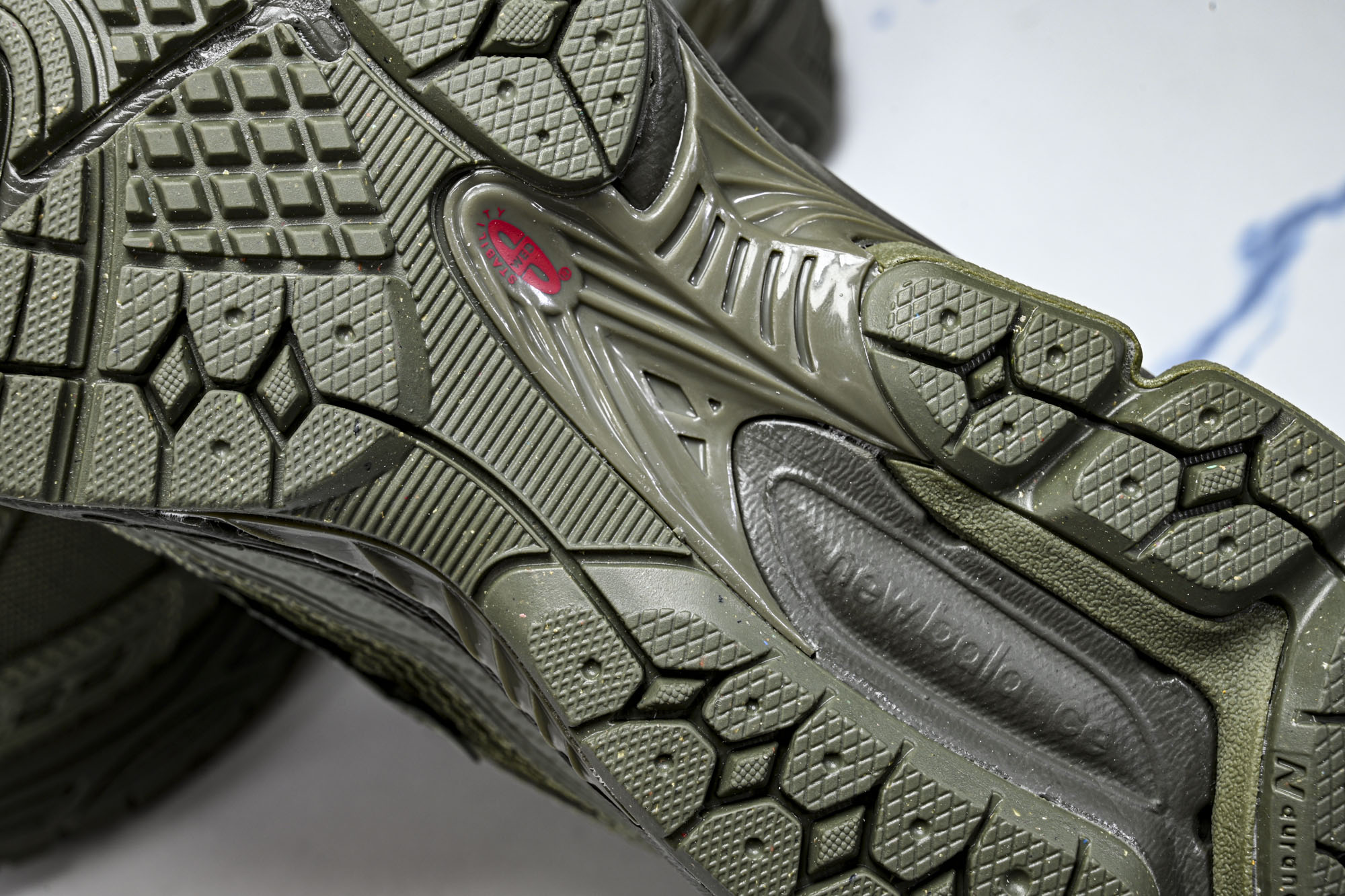 New Balance 1906系列复古老爹风休闲运动慢跑鞋 U1906ROG #YZ010✦鞋款灵感源