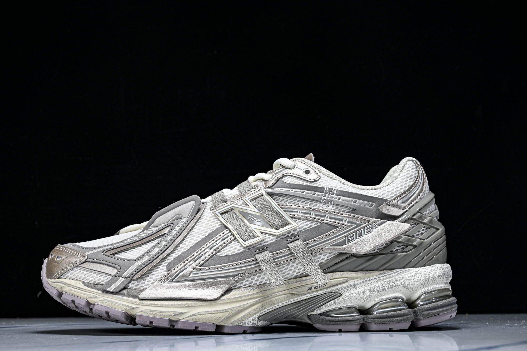 New Balance 1906系列复古老爹风休闲运动慢跑鞋 U19063VV #YZ010✦鞋款灵感源
