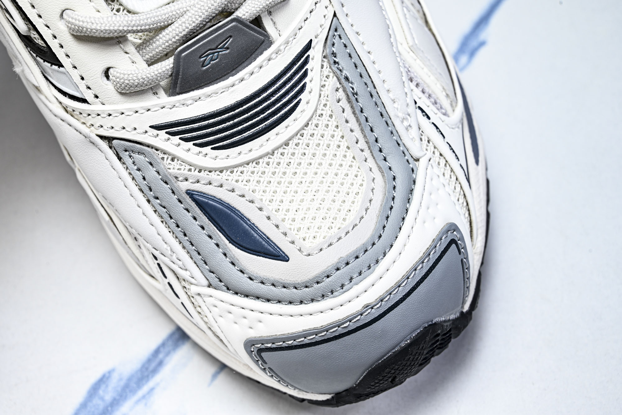 Reebok_锐步 Premier Road Ultra 系列原鞋1_1复古休闲运动跑步_6 #YZ03
