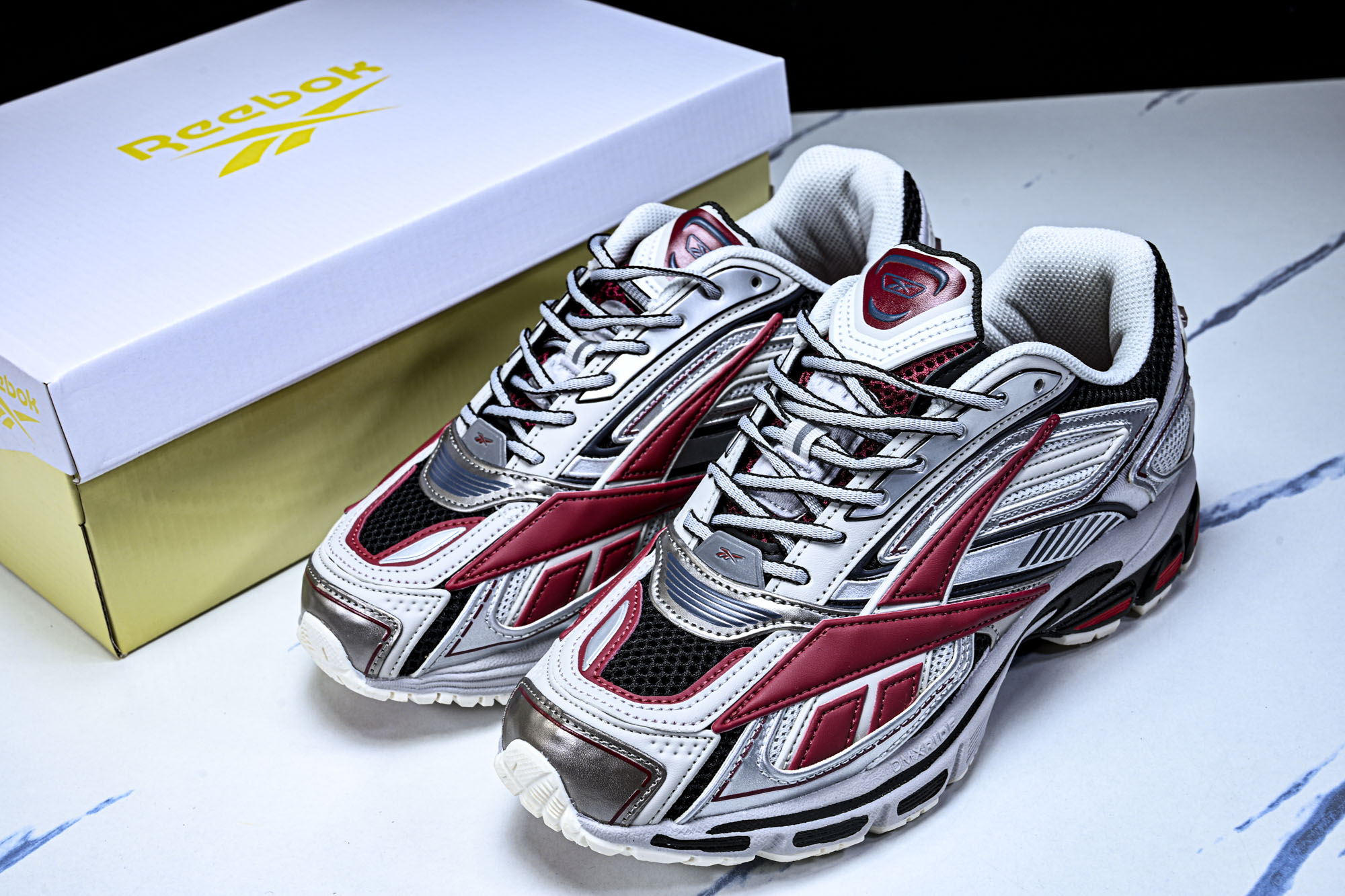 Reebok_锐步 Premier Road Ultra 系列原鞋1_1复古休闲运动跑步_12 #YZ0