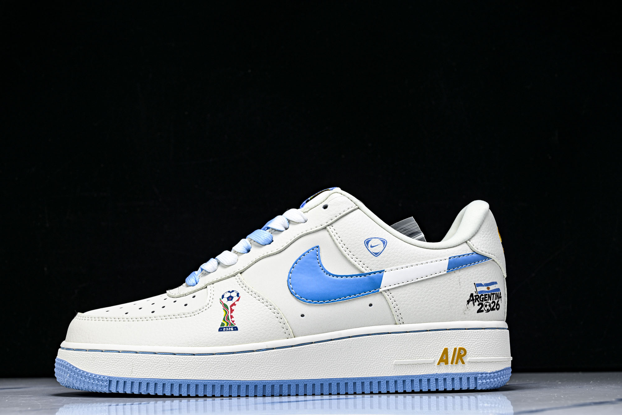 Nike Air Force 1'07 Low 世界杯主题 空军一号低帮休闲板鞋 DW8806-023 
