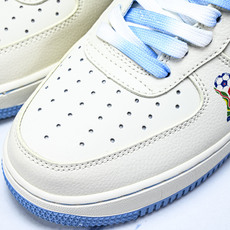 Nike Air Force 1'07 Low 世界杯主题 空军一号低帮休闲板鞋 DW8806-023 Nike Air Force 1'07 Low 世界杯主题 空军一号低帮休闲板鞋 DW8806-023