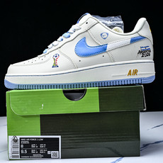 Nike Air Force 1'07 Low 世界杯主题 空军一号低帮休闲板鞋 DW8806-023 Nike Air Force 1'07 Low 世界杯主题 空军一号低帮休闲板鞋 DW8806-023