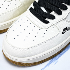 Nike Air Force 1'07 Low 联名款 空军一号低帮休闲板鞋 DN9688-121 #Y Nike Air Force 1'07 Low 联名款 空军一号低帮休闲板鞋 DN9688-121 #Y