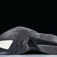 Adidas Adizero Adios 4 M 阿迪透气轻盈低帮跑步鞋KI6876 #YZ039体外观 Adidas Adizero Adios 4 M 阿迪透气轻盈低帮跑步鞋KI6876 #YZ039体外观