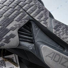 Adidas Adizero Adios 4 M 阿迪透气轻盈低帮跑步鞋KI6876 #YZ039体外观 Adidas Adizero Adios 4 M 阿迪透气轻盈低帮跑步鞋KI6876 #YZ039体外观