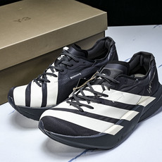 Adidas Adizero Adios 4 M 阿迪透气轻盈低帮跑步鞋KI6876 #YZ039体外观 Adidas Adizero Adios 4 M 阿迪透气轻盈低帮跑步鞋KI6876 #YZ039体外观