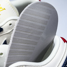 Air Jordan 1 Low AJ1 乔1 LV联名 蓝鳞勾 高端定制 低帮复古篮球鞋 XX3168 Air Jordan 1 Low AJ1 乔1 LV联名 蓝鳞勾 高端定制 低帮复古篮球鞋 XX3168