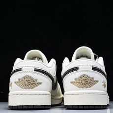 Air Jordan 1 Low AJ1 乔1 斯图西联名 拉丝黑勾 高端定制 低帮复古篮球鞋 XX31 Air Jordan 1 Low AJ1 乔1 斯图西联名 拉丝黑勾 高端定制 低帮复古篮球鞋 XX31