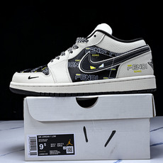 Nike SB Dunk Low 黑棕麂皮 高端定制 低帮休闲板鞋 LD8888-011 #YZ039✦ Nike SB Dunk Low 黑棕麂皮 高端定制 低帮休闲板鞋 LD8888-011 #YZ039✦