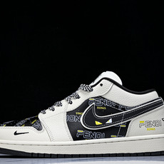 Nike SB Dunk Low 黑棕麂皮 高端定制 低帮休闲板鞋 LD8888-011 #YZ039✦ Nike SB Dunk Low 黑棕麂皮 高端定制 低帮休闲板鞋 LD8888-011 #YZ039✦