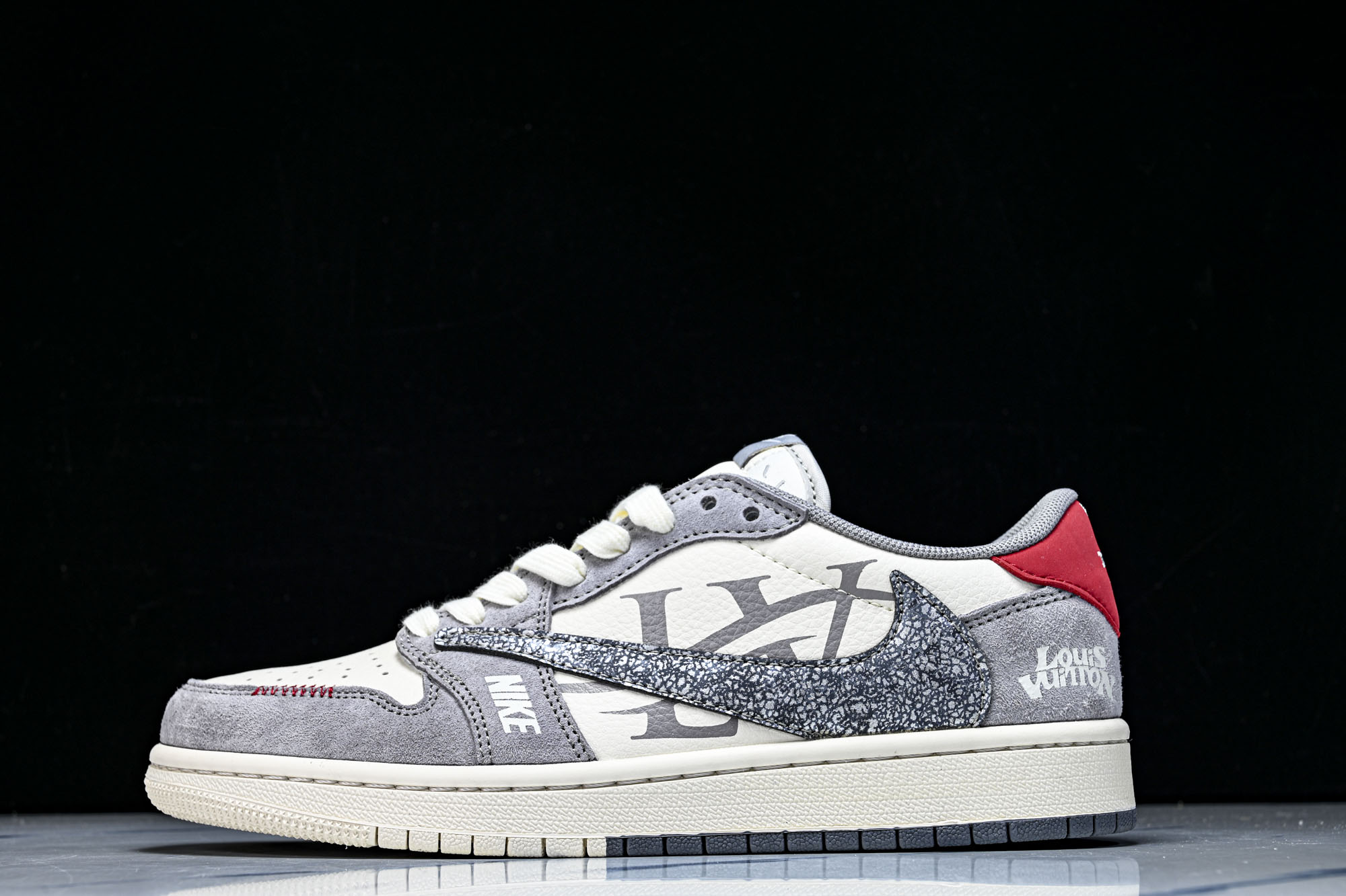 Travis Scott x Fragment Design x Air Jordan 1 Low OG