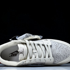 Nike SB Dunk Low LV联名 红尾巧克力 周年高端定制 低帮休闲板鞋 XX3168-123 Nike SB Dunk Low LV联名 红尾巧克力 周年高端定制 低帮休闲板鞋 XX3168-123