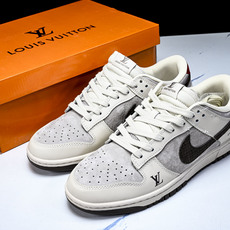 Nike SB Dunk Low LV联名 红尾巧克力 周年高端定制 低帮休闲板鞋 XX3168-123 Nike SB Dunk Low LV联名 红尾巧克力 周年高端定制 低帮休闲板鞋 XX3168-123