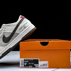 Nike SB Dunk Low LV联名 红尾巧克力 周年高端定制 低帮休闲板鞋 XX3168-123 Nike SB Dunk Low LV联名 红尾巧克力 周年高端定制 低帮休闲板鞋 XX3168-123