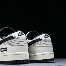 Nike SB Dunk Low 联名款 高端定制 低帮休闲滑板鞋 XX3168-302 #YZ039✦ Nike SB Dunk Low 联名款 高端定制 低帮休闲滑板鞋 XX3168-302 #YZ039✦