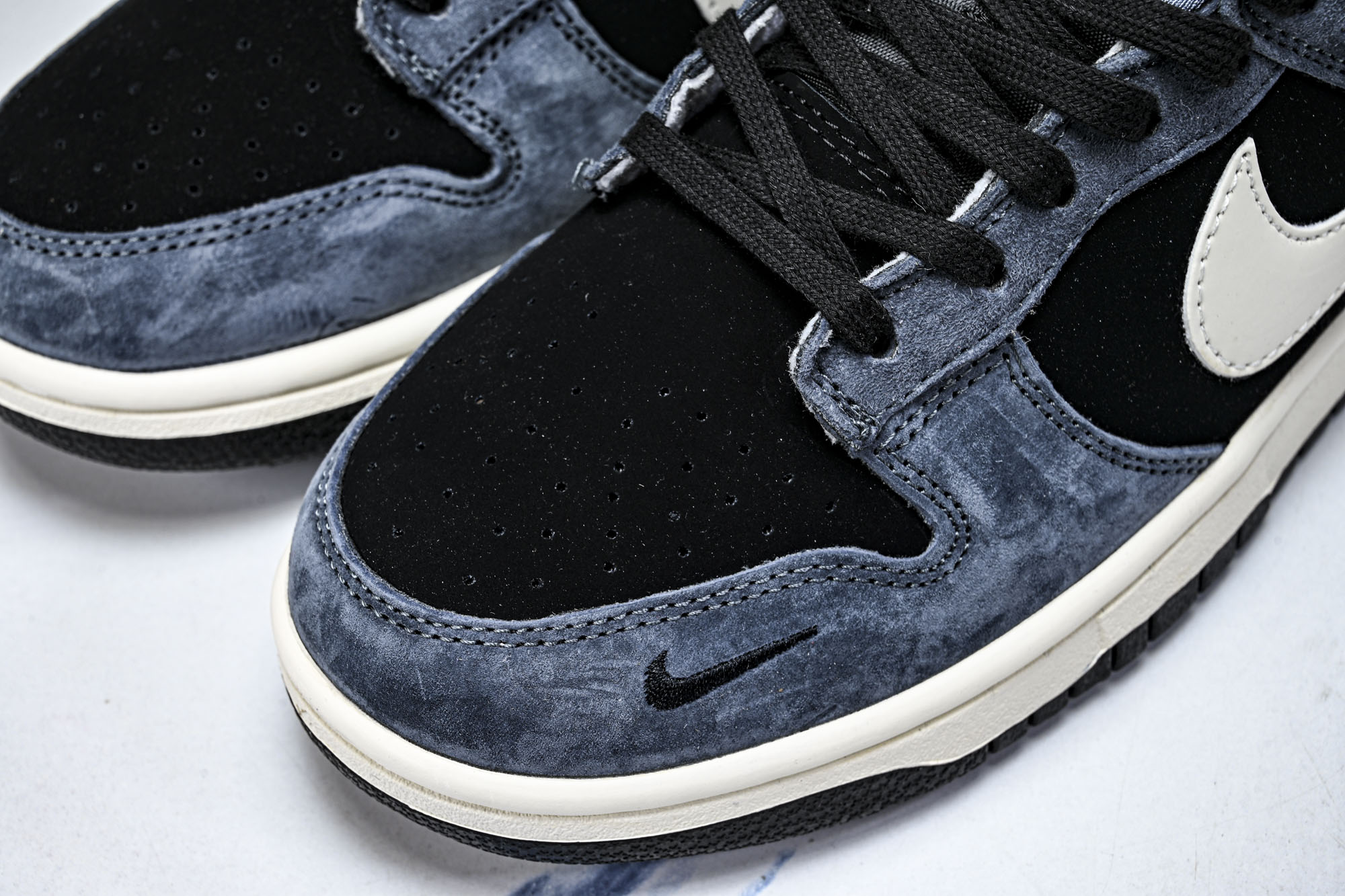 Nike SB Dunk Low 限定 高端定制 低帮休闲板鞋DG1988-016 #YZ039✦定制鞋