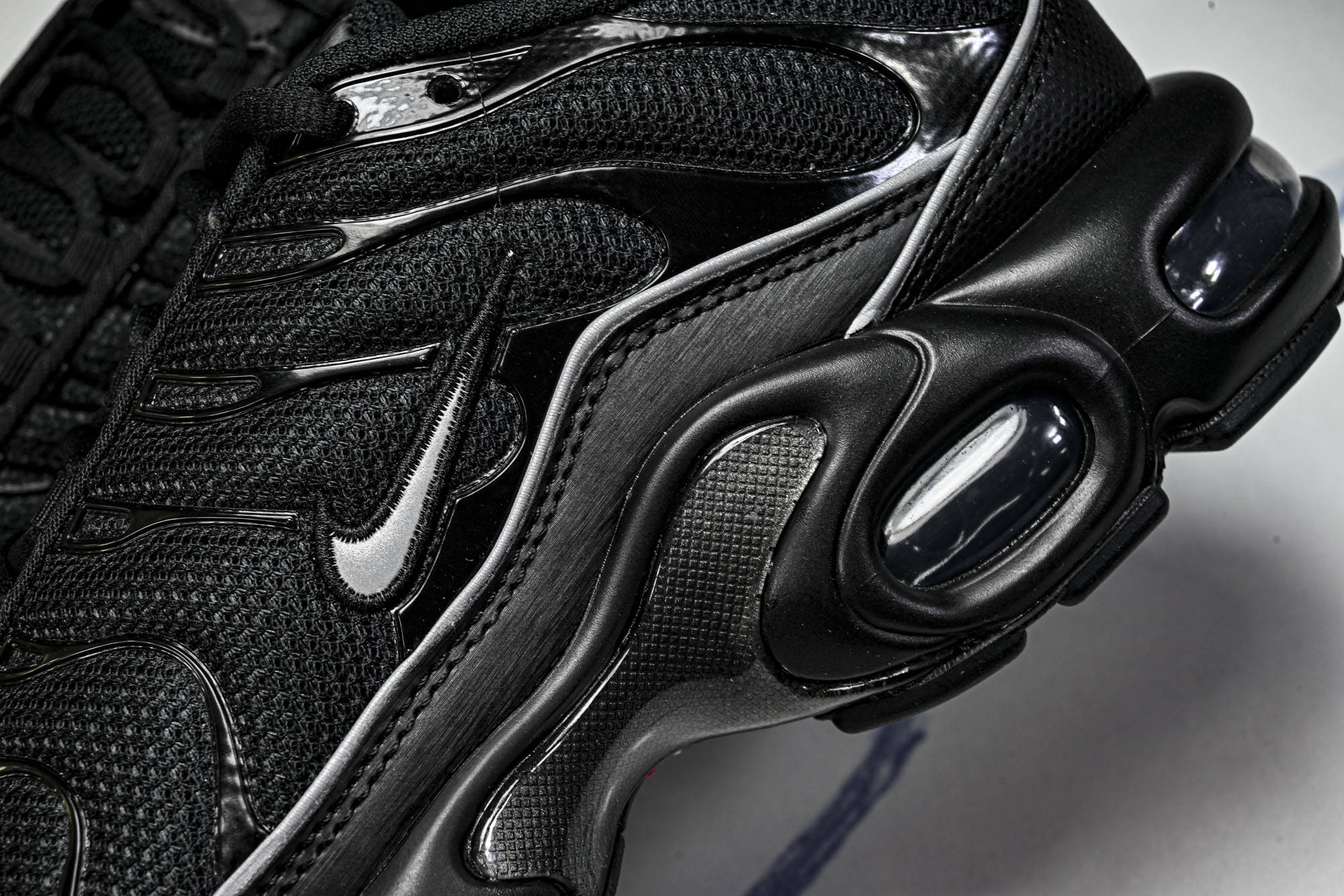 Nike_AIR MAX PLUS PRM男女士同款气垫跑步鞋HV8066-002 #YZ002✦原版1