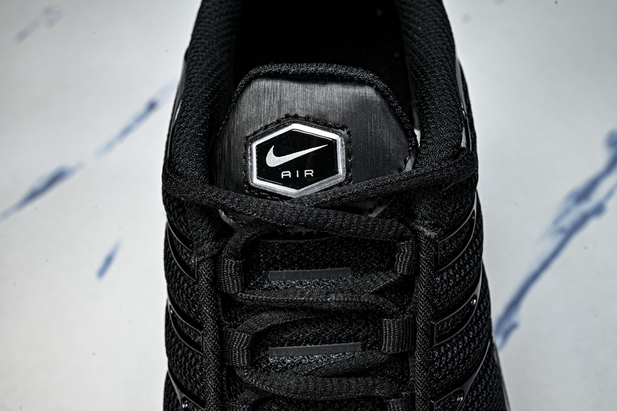 Nike_AIR MAX PLUS PRM男女士同款气垫跑步鞋HV8066-002 #YZ002✦原版1