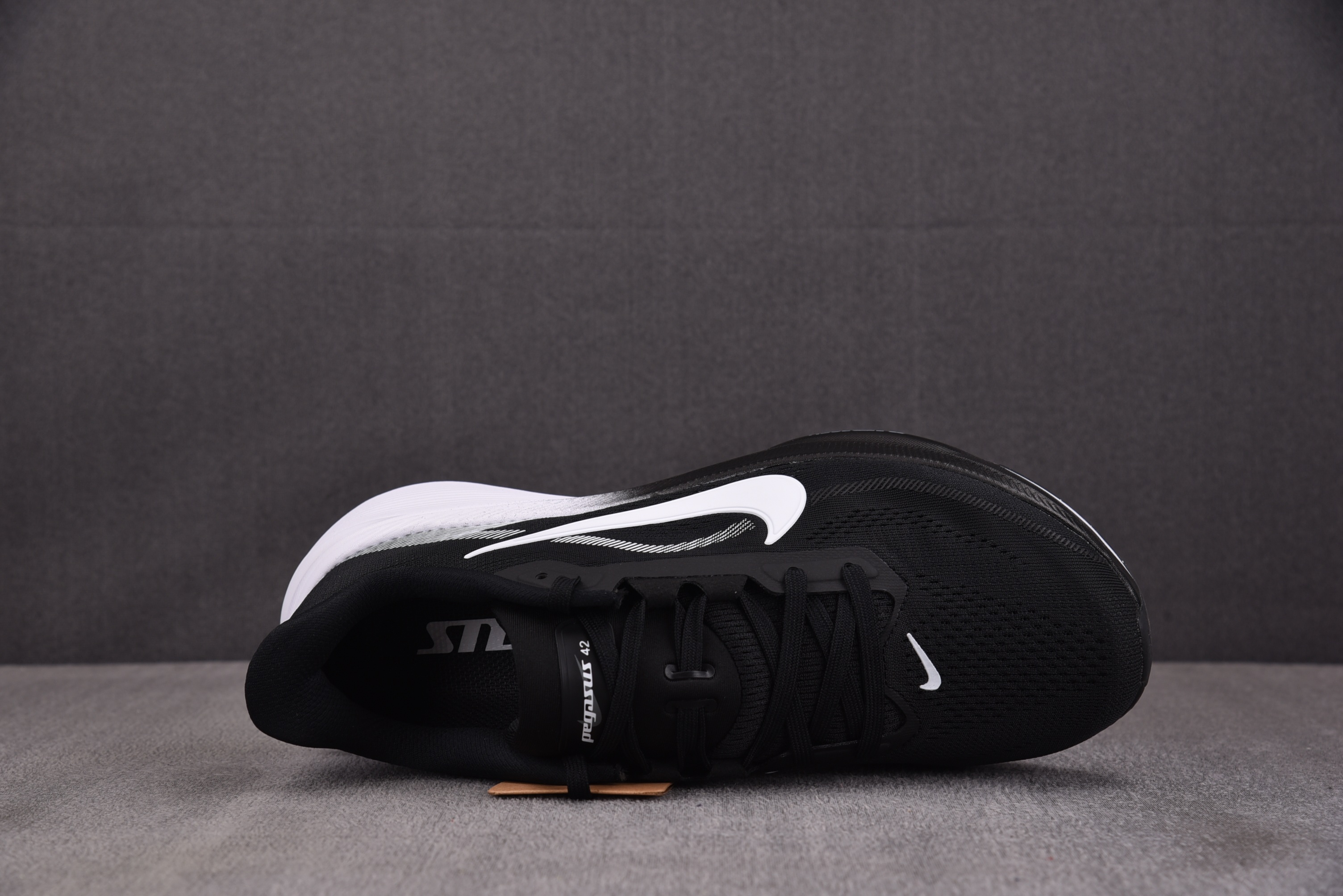 NK Air Zoom Pegasus 42 Black White 黑白 IB1873-001 YZ0