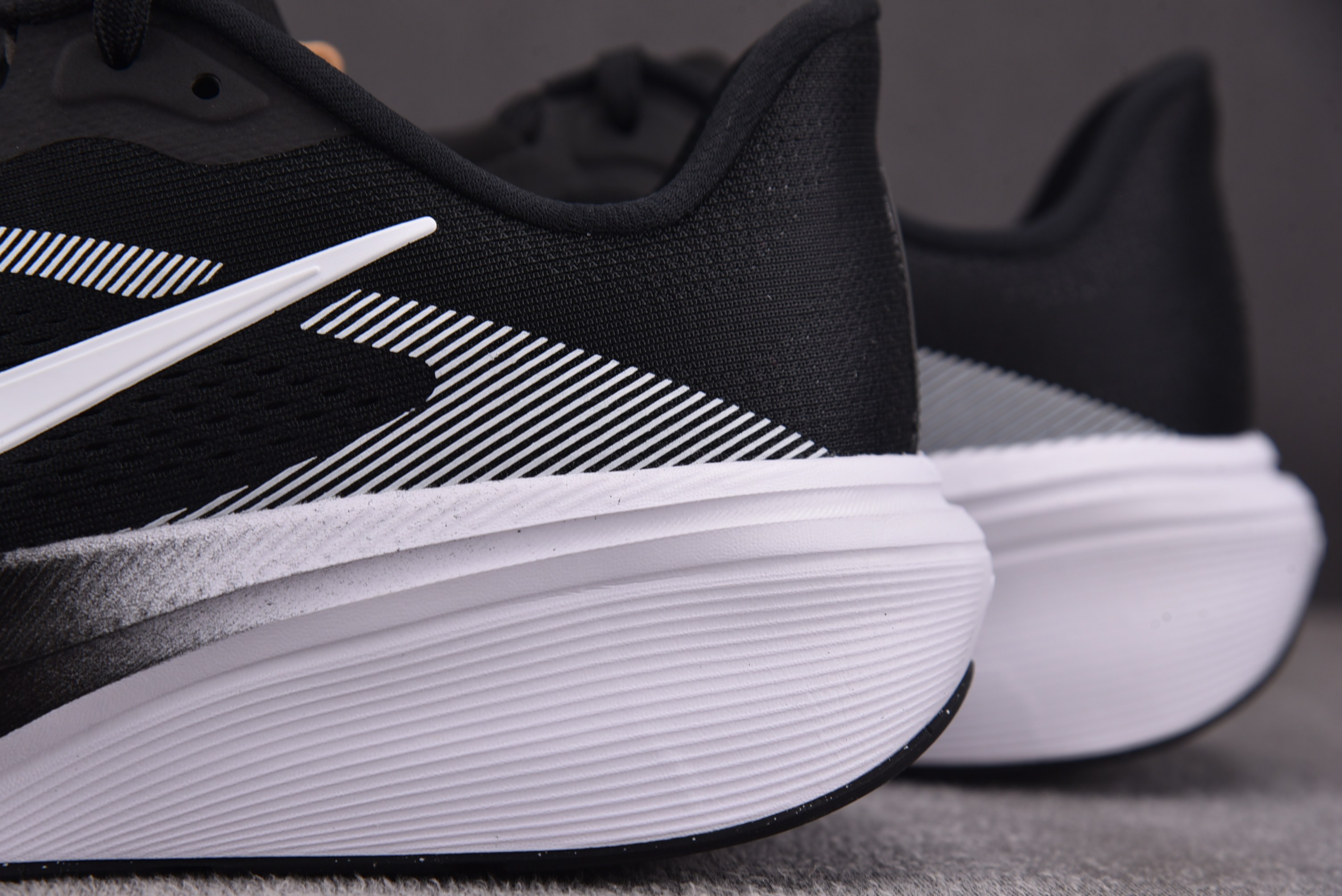 NK Air Zoom Pegasus 42 Black White 黑白 IB1873-001 YZ0