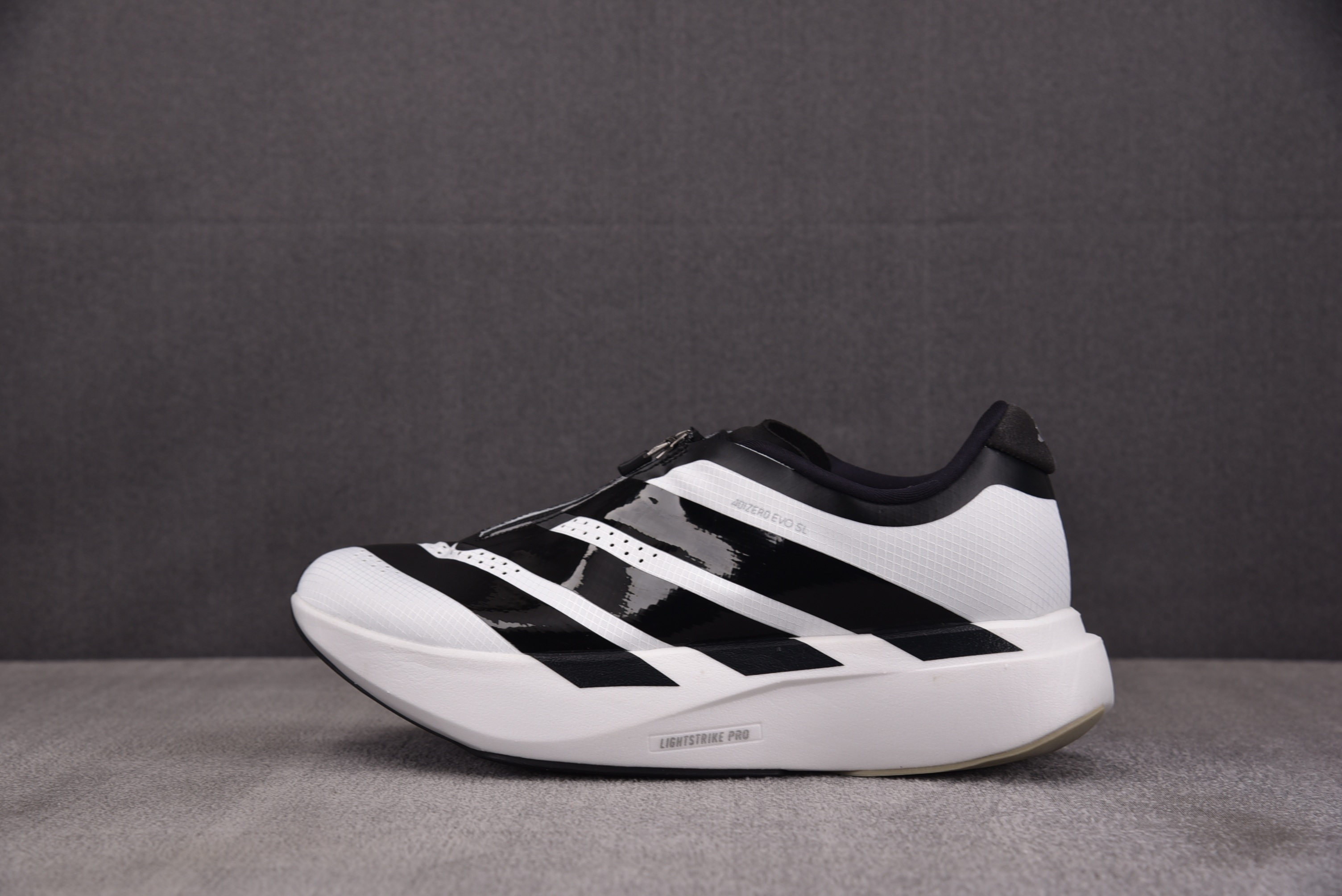 AD Adizero Evo SL Zip 白黑 KH9623 YZ03936-45