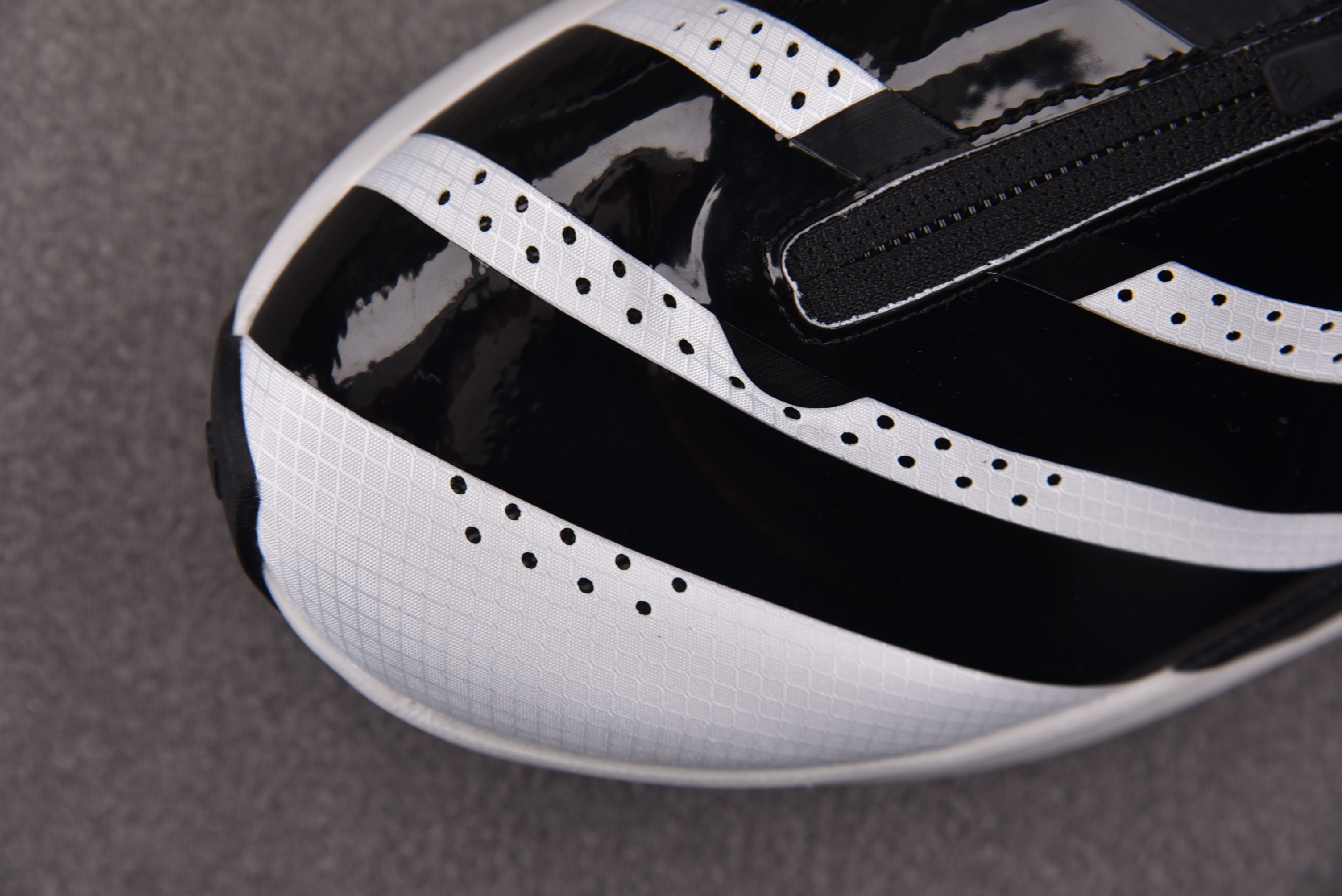 AD Adizero Evo SL Zip 白黑 KH9623 YZ03936-45