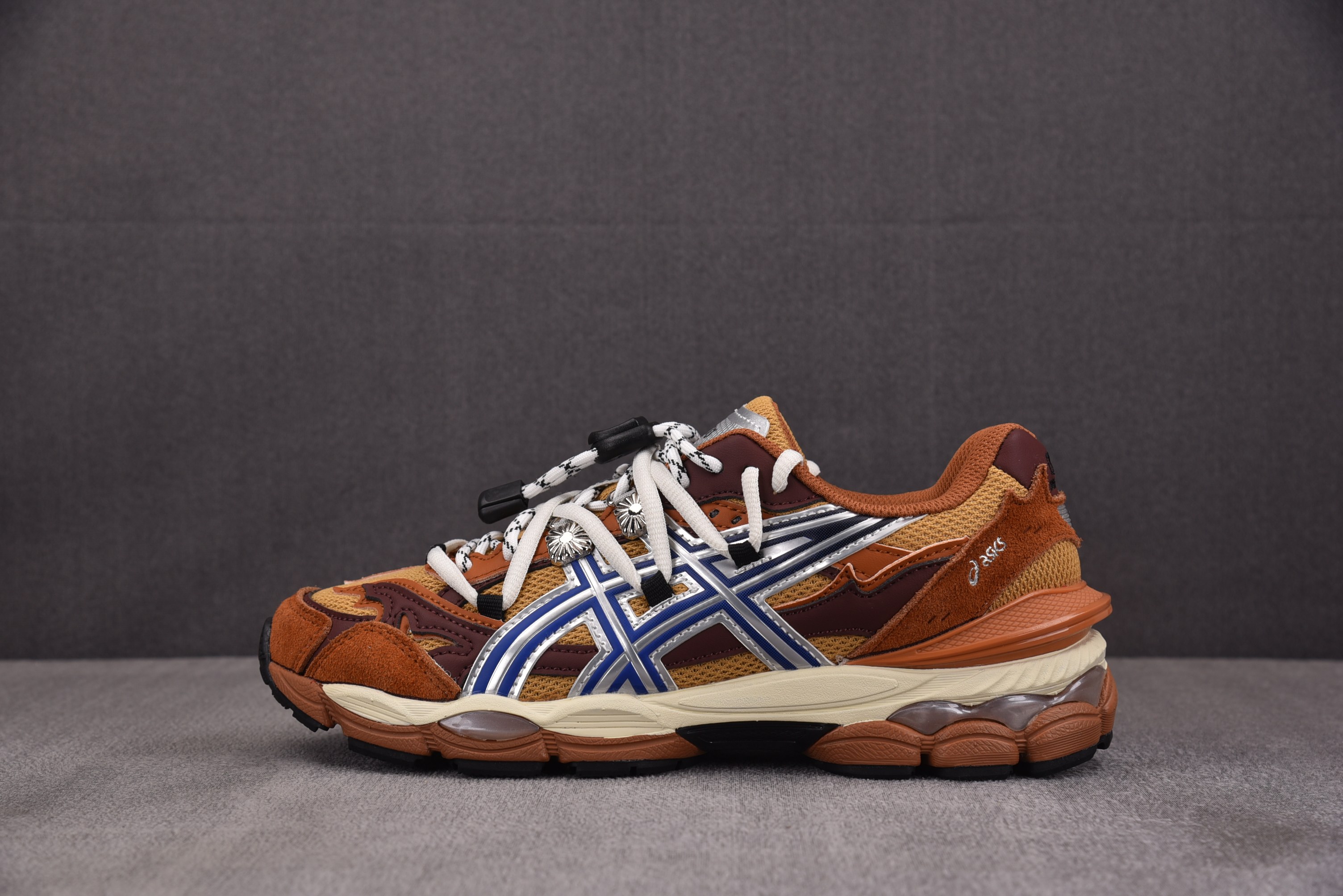 ASICS Gel-Cumulus 16 TG 橙蓝 1203A838-200 YZ02236-46