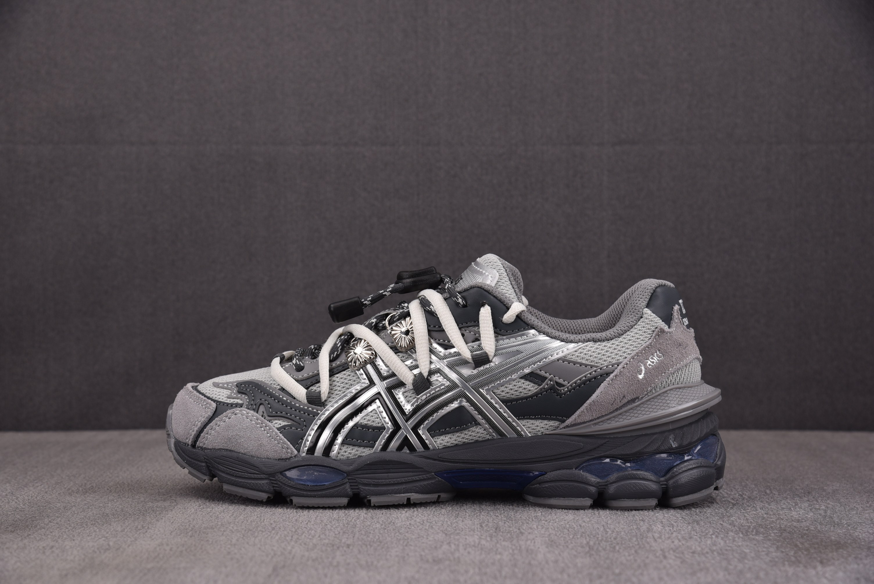 ASICS Gel-Cumulus 16 TG 灰色 1203A838-020 YZ02236-46
