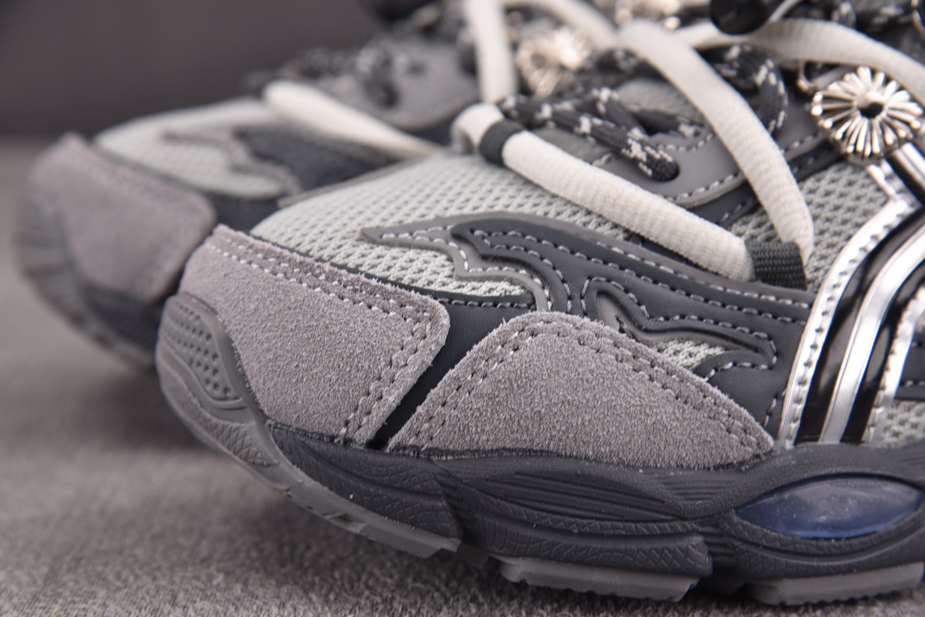 ASICS Gel-Cumulus 16 TG 灰色 1203A838-020 YZ02236-46