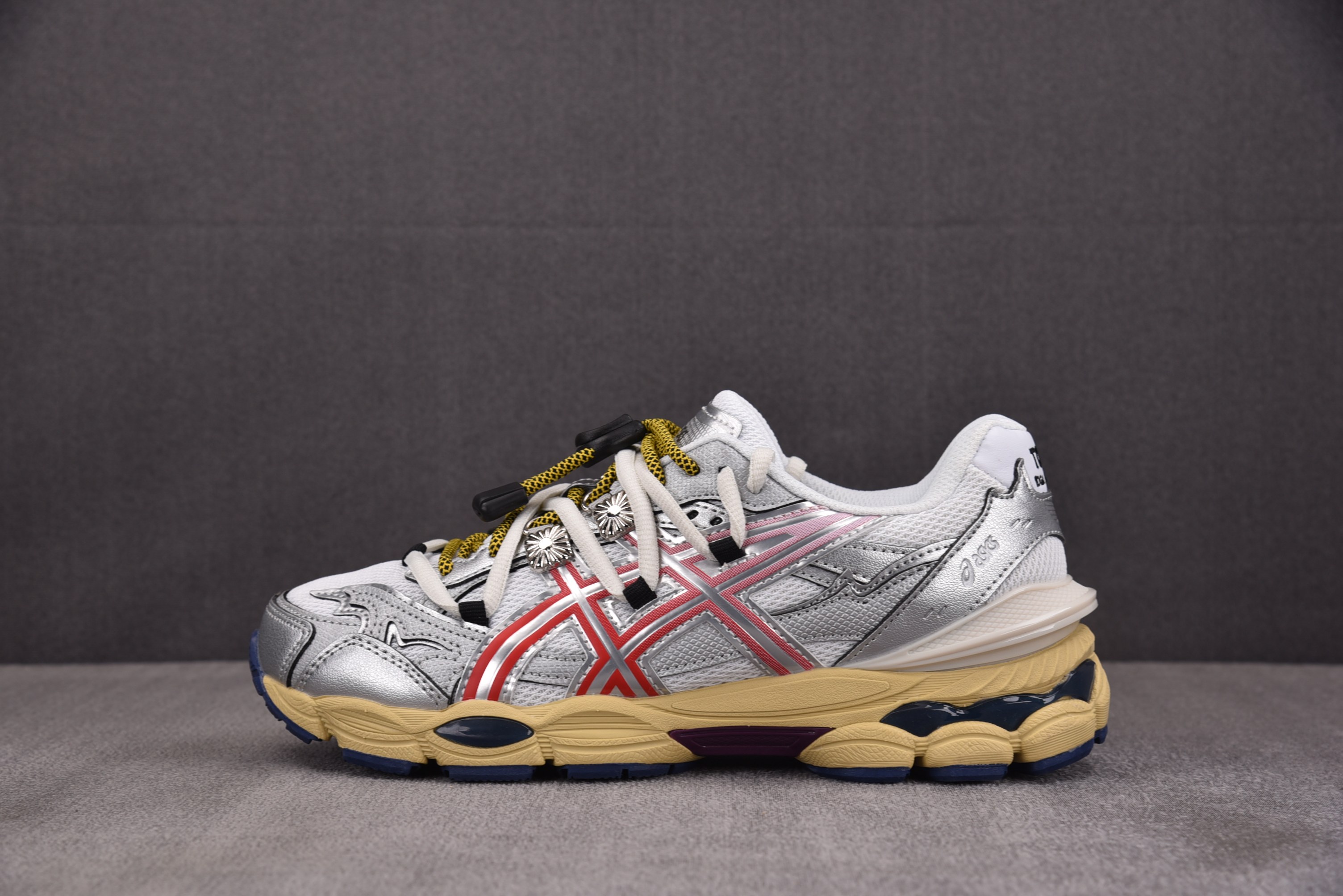 ASICS Gel-Cumulus 16 TG 白银 1203B115-100 YZ02236-46