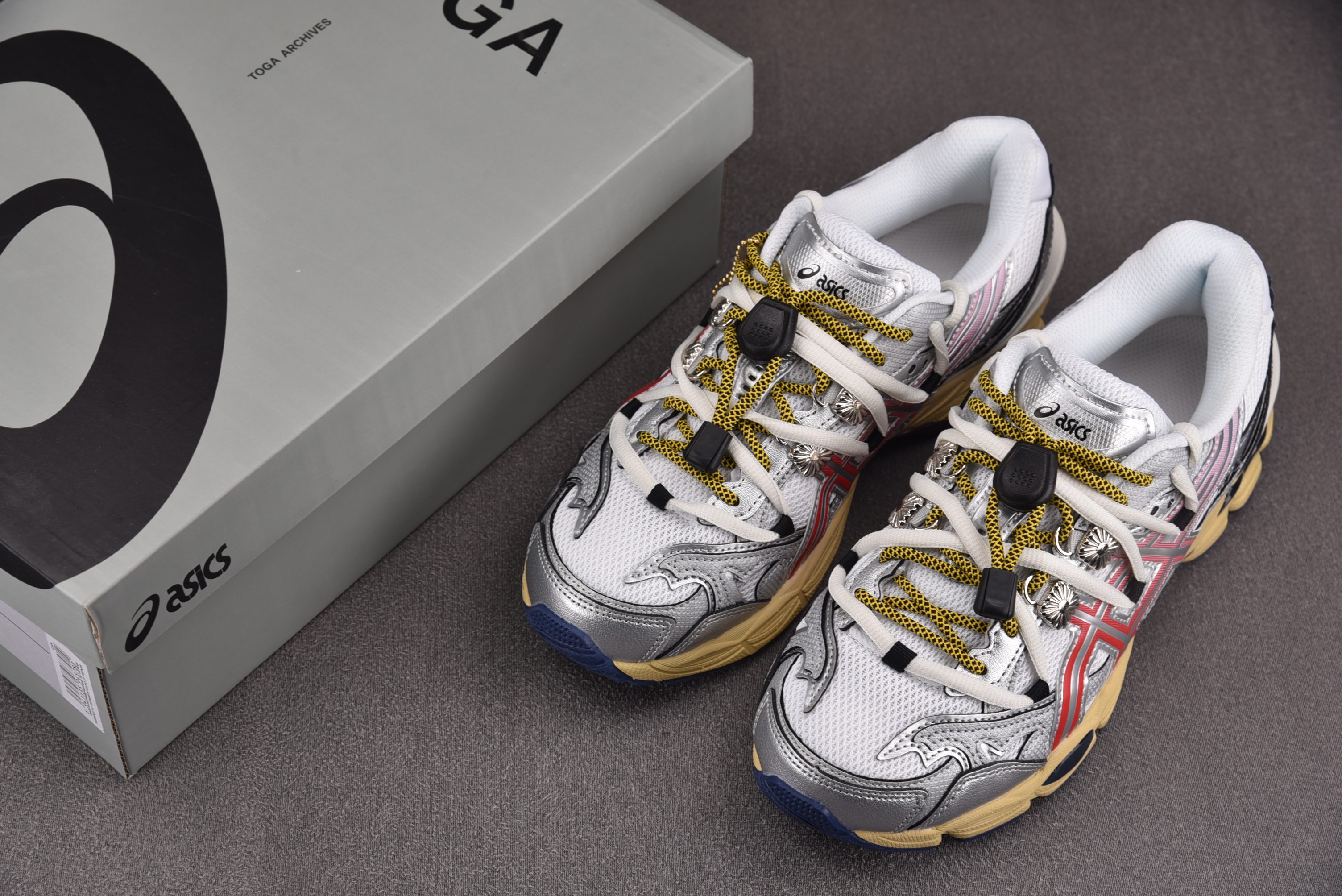 ASICS Gel-Cumulus 16 TG 白银 1203B115-100 YZ02236-46